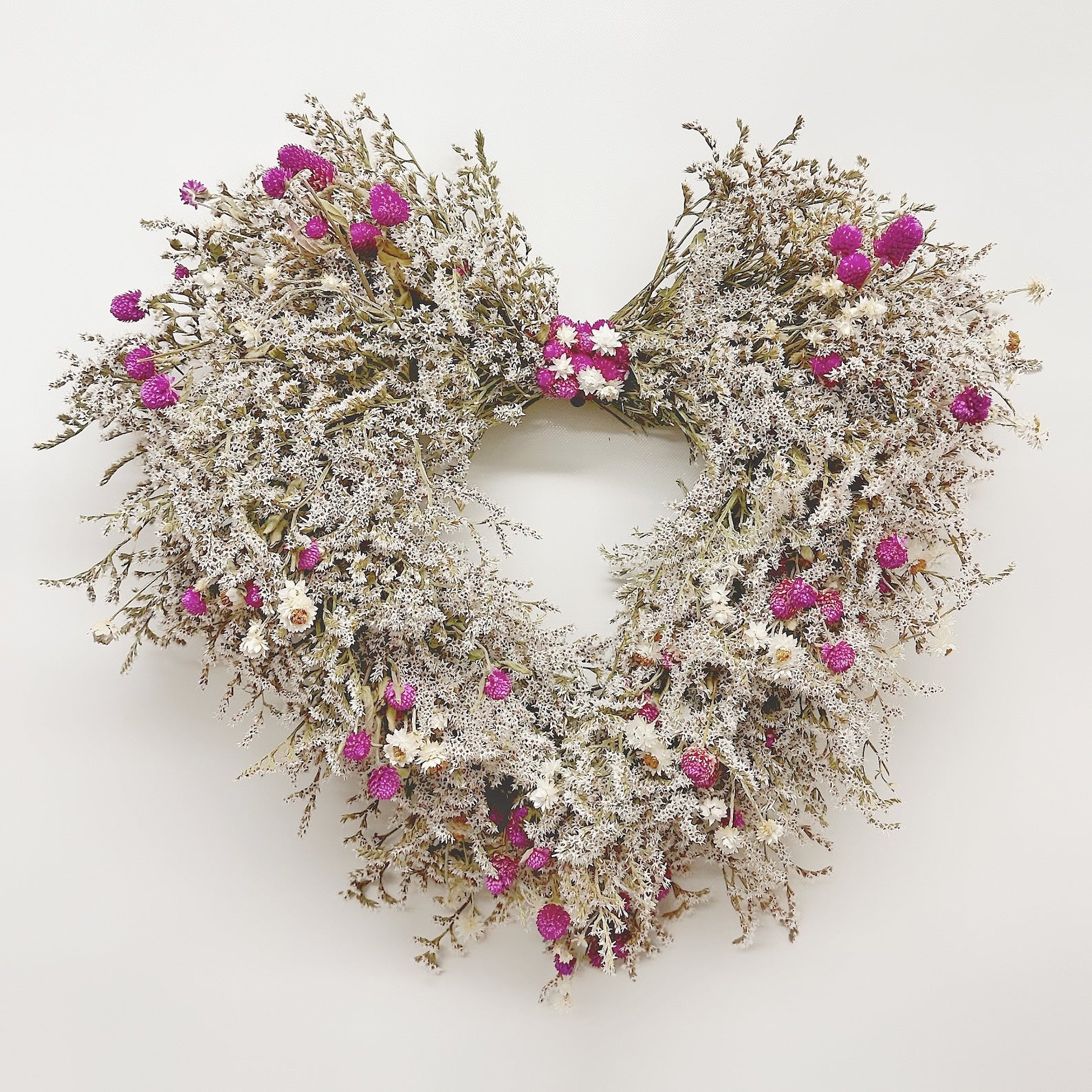 Heart-shaped dried-flower wreath